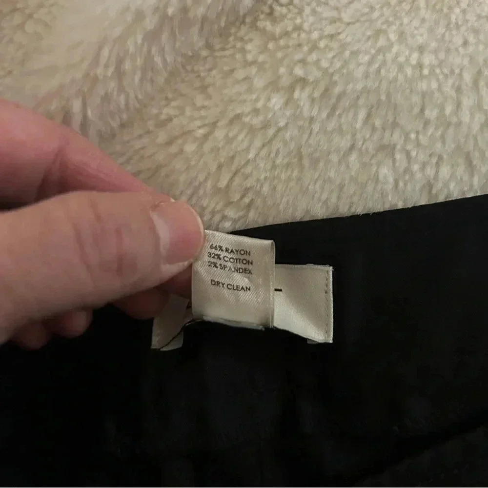 EUC Ann Taylor LOFT black “Marisa” pants. Straight leg. 9” rise. Flat front.Sz 6 - Picture 9 of 12